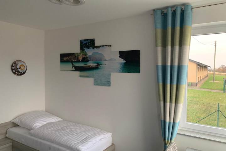 Room 13 of 44