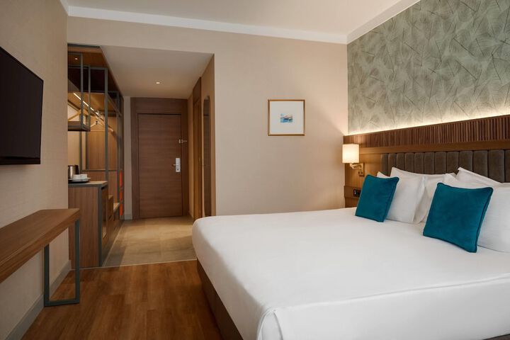 Room 29 of 68
