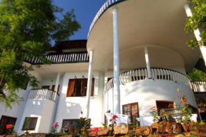 The Hideaway Hotel