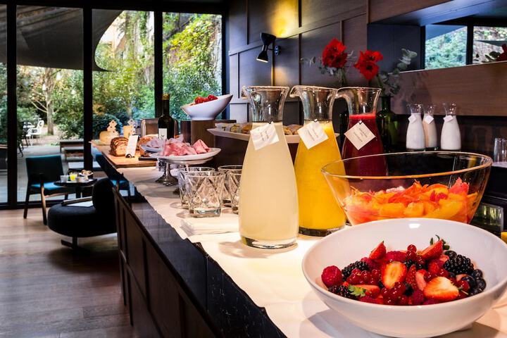 Breakfast/Coffee Service 114 of 128