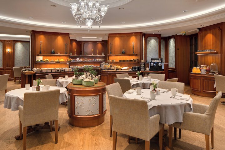 Dining 56 of 66