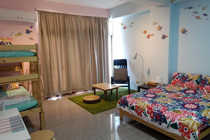 Room 25 of 61