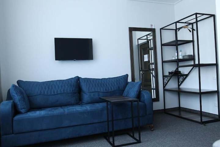Room 21 of 51