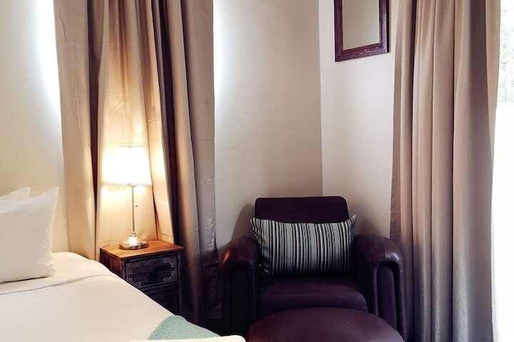 Room 27 of 127