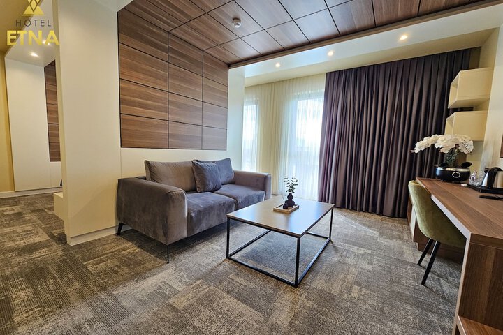 Room 11 of 57