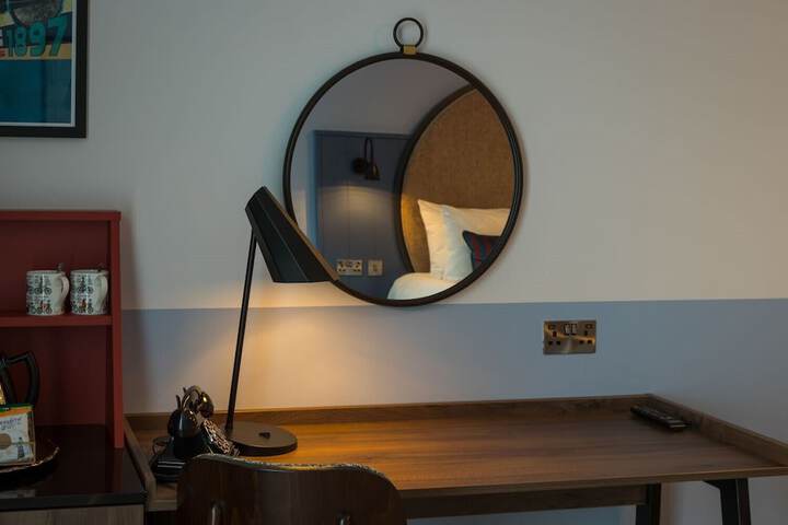 Room 30 of 61