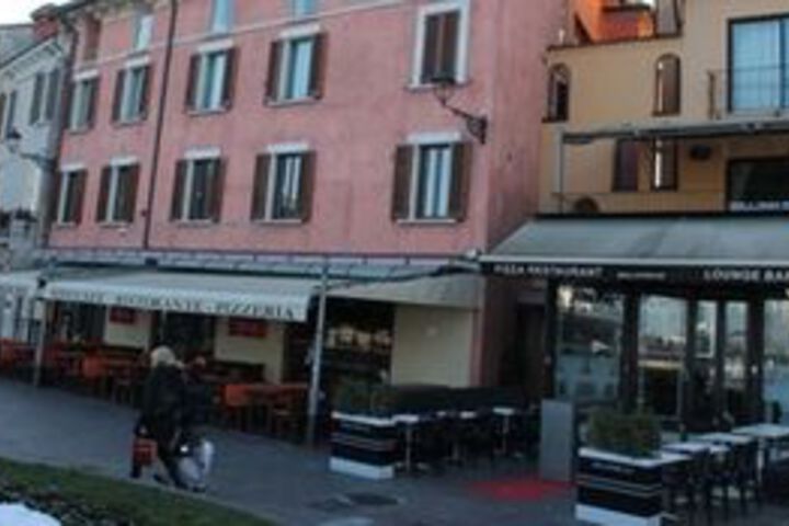 Hotel 285 of 499