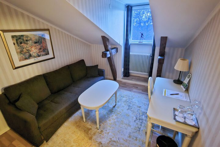 Room 35 of 75