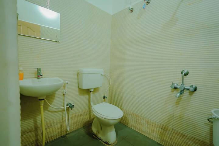 Room 47 of 94