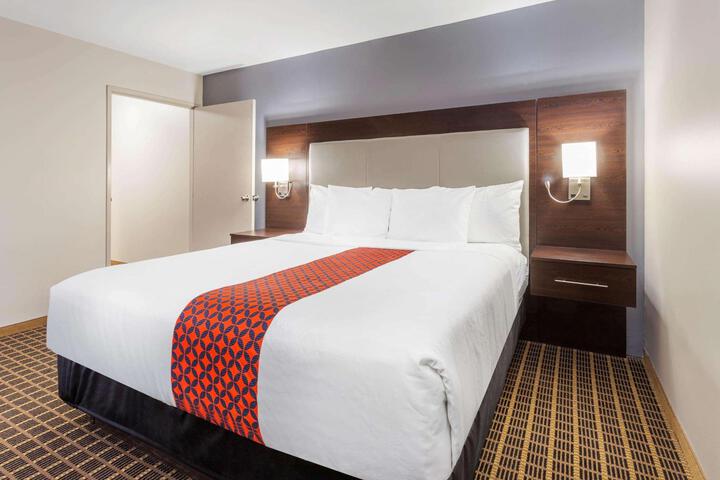 1 King Bed Mobility Accessible (7 of 7)
