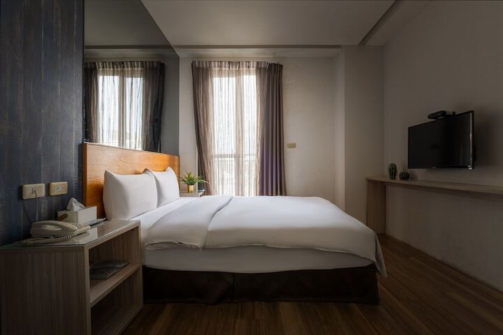 Room 14 of 34