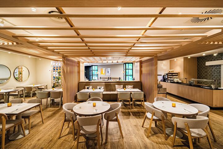 Dining Photos