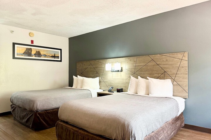 Room 5 of 25