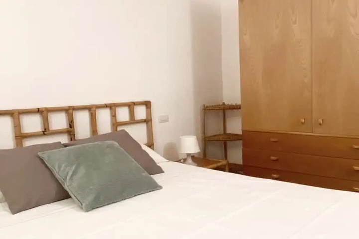 Room 3 of 18