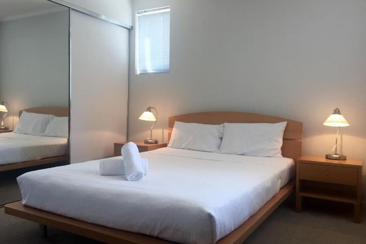Room 6 of 31