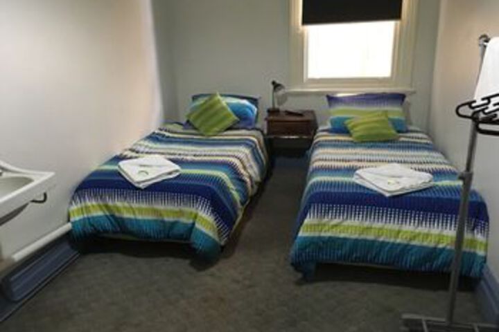 Room 15 of 26