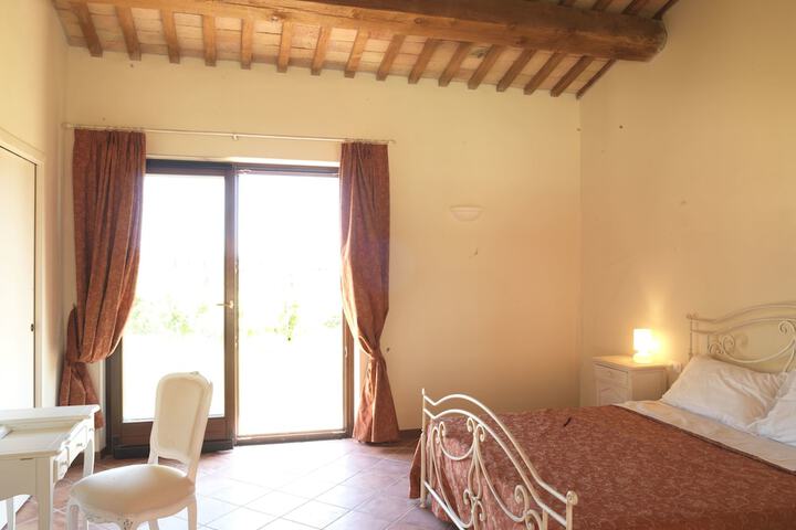 Room 16 of 16