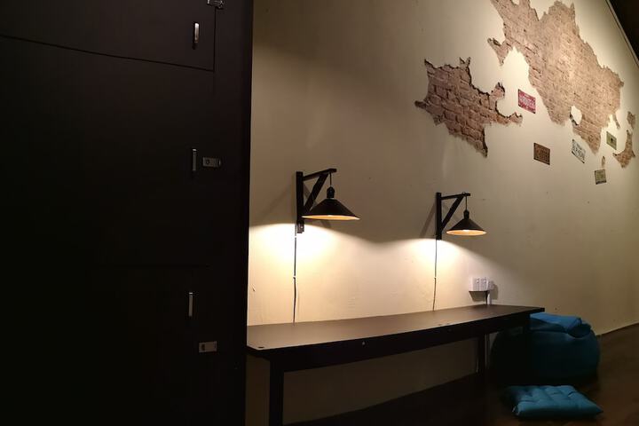 Room 26 of 49