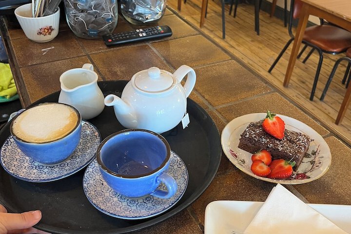Breakfast/Coffee Service 106 of 132