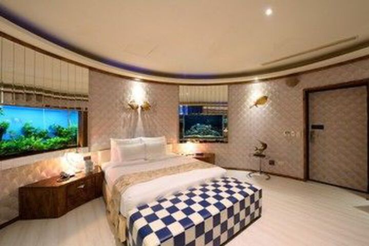 Room 91 of 118
