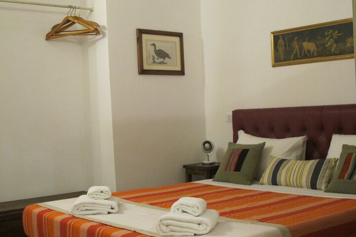 Room 54 of 142