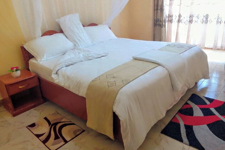 Room 4 of 60
