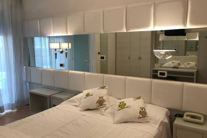 Room 18 of 62