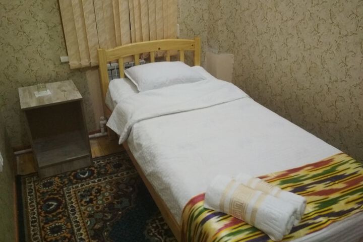 Room 4 of 13