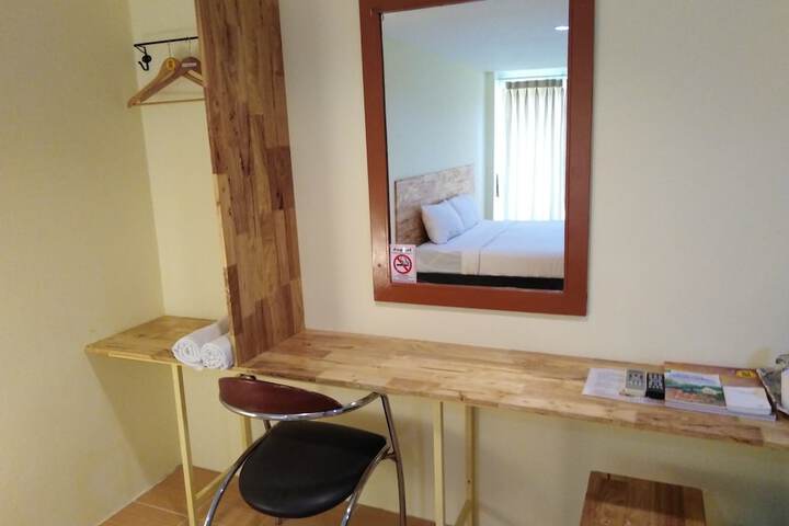 Room 16 of 39