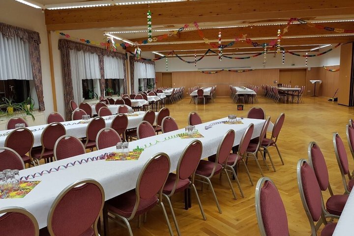 Ballroom/Hall 26 of 29