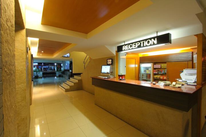 Hotel Lobby