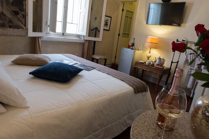 Room 32 of 140