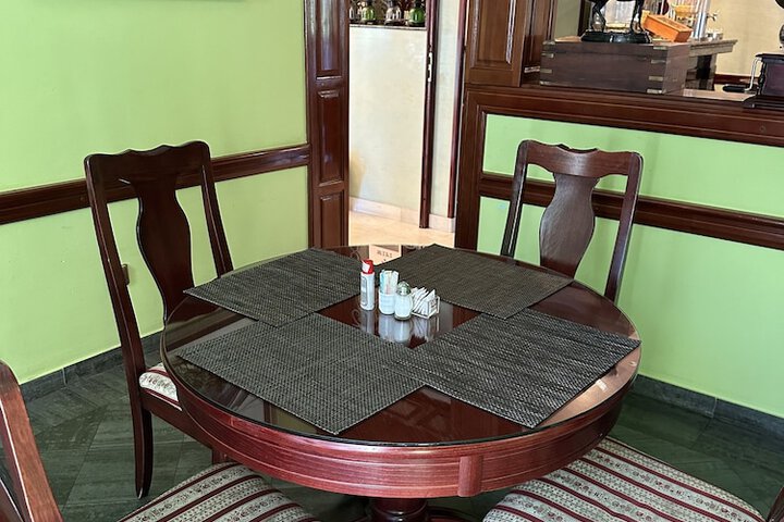 Dining 46 of 69