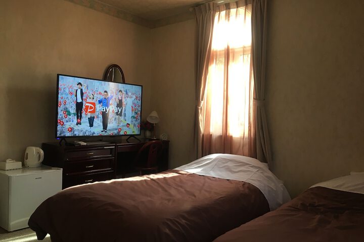 Room 23 of 69