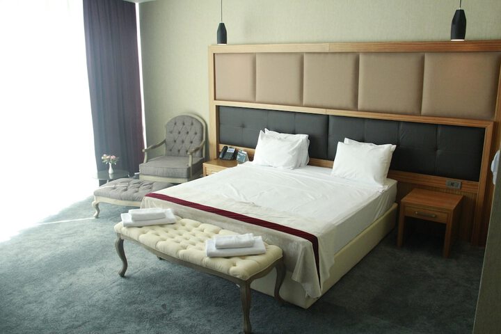 Sky Hotel Baku in Baku