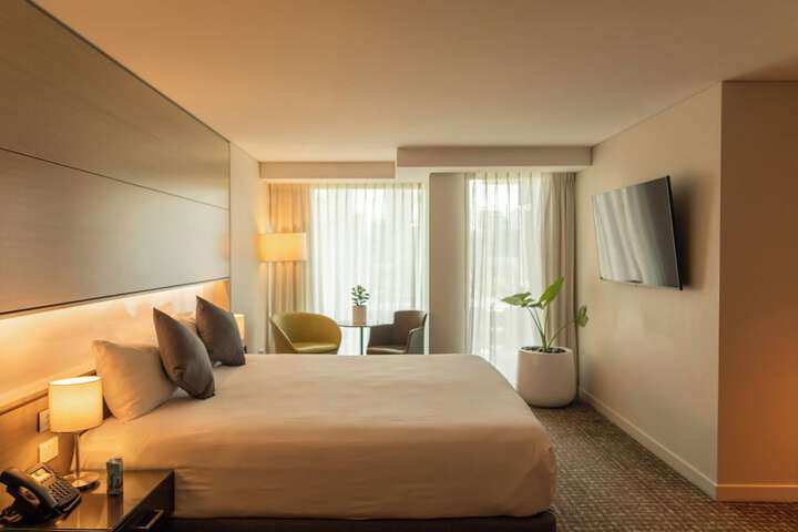 Room 14 of 36