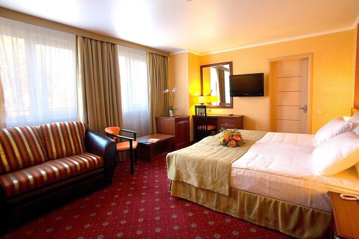 Room 22 of 36