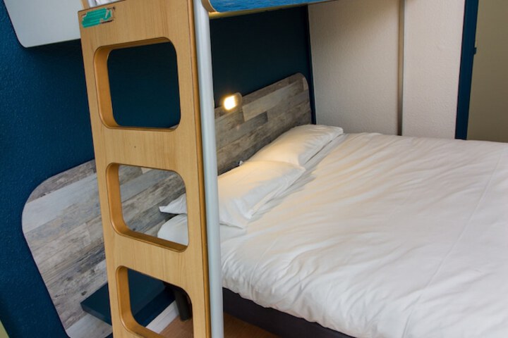 Room 19 of 59