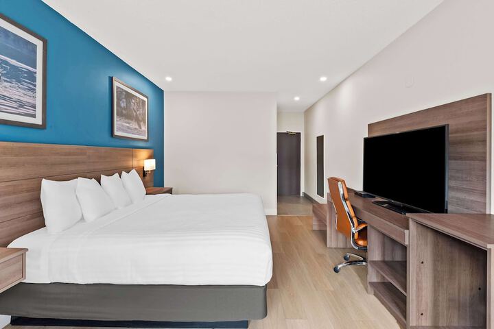 Room 27 of 50