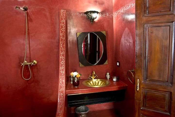 Room 33 of 54
