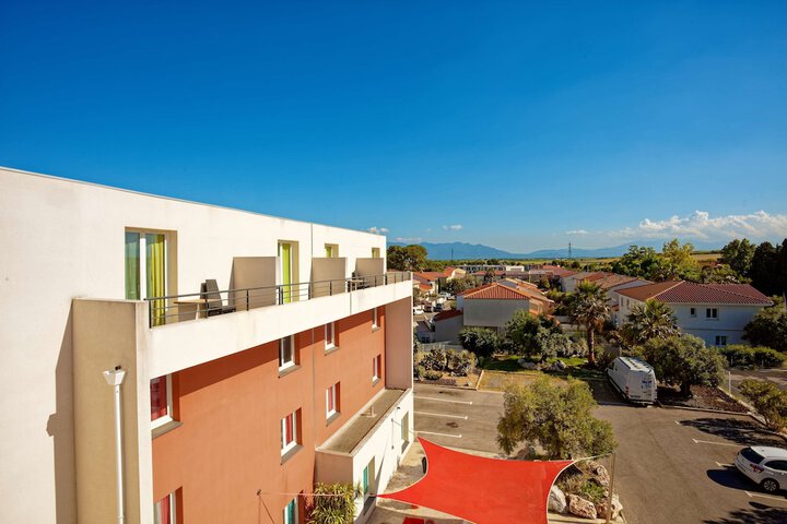 Hotel 84 of 93