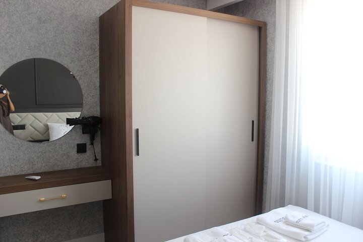 Room 14 of 84