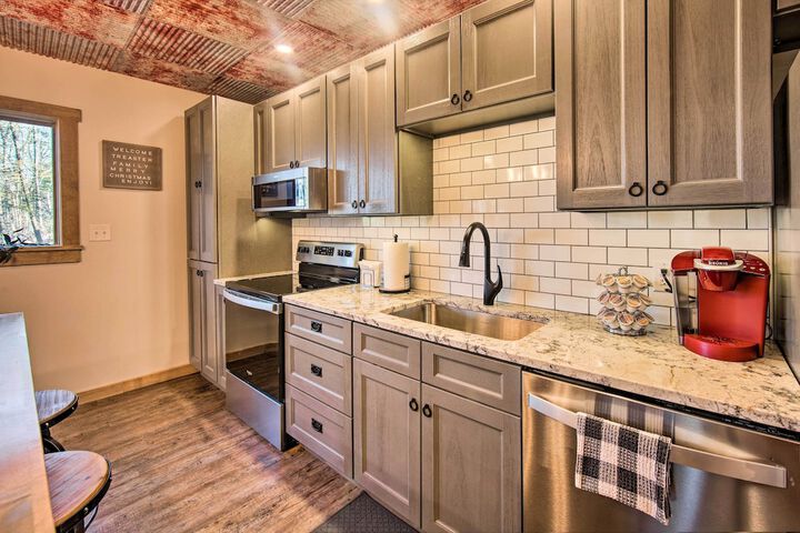 timberland Estates Cabin: Close to Trails!
