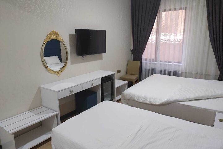 Room 15 of 31