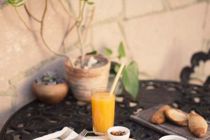 Breakfast/Coffee Service 21 of 25