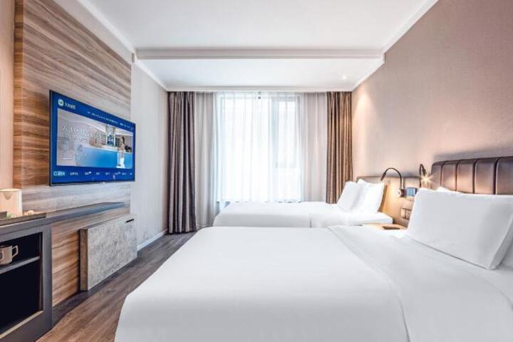 Hanting Premium Hotel Shanghai Loushanguan Road Metro Station