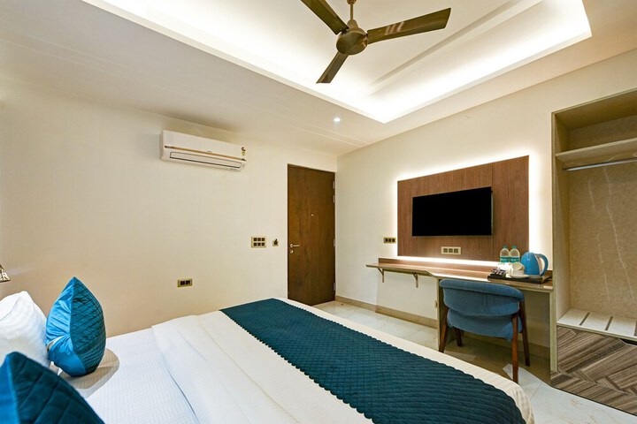Room 17 of 52
