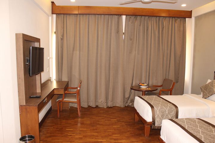 Room 12 of 62