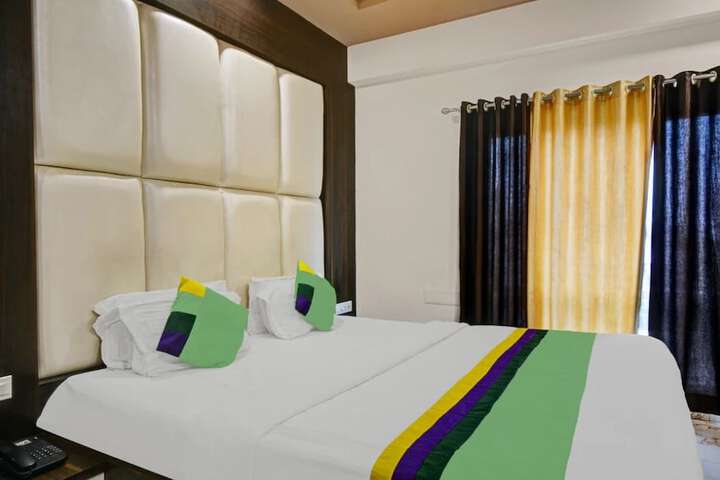 Room 16 of 60