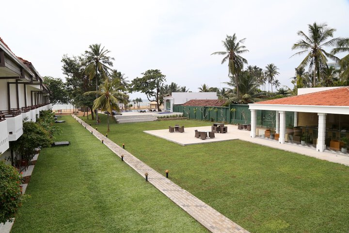 Hotel Entry